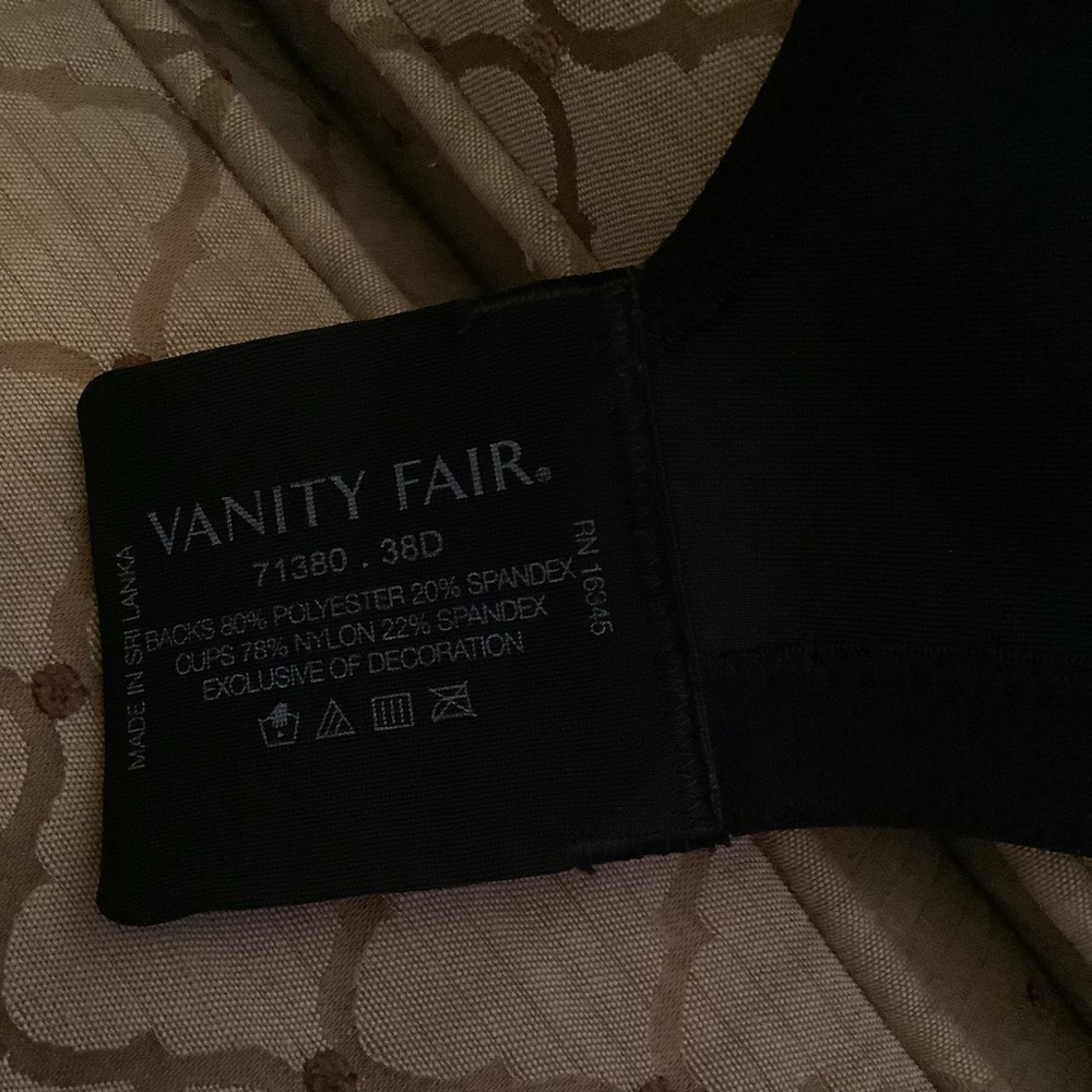 Vanity Fair brassiere full cover no wires black 38D in excellent conditi⦠- Picture 5 of 9
